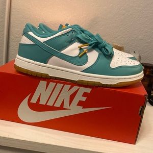 WMNS Nike Dunk “Teal Zeal” Size 7.0 in Women’s